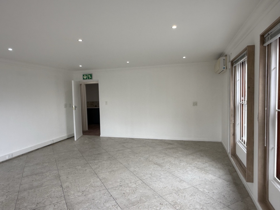 To Let Commercial Property for Rent in Somerset West Business Park Western Cape
